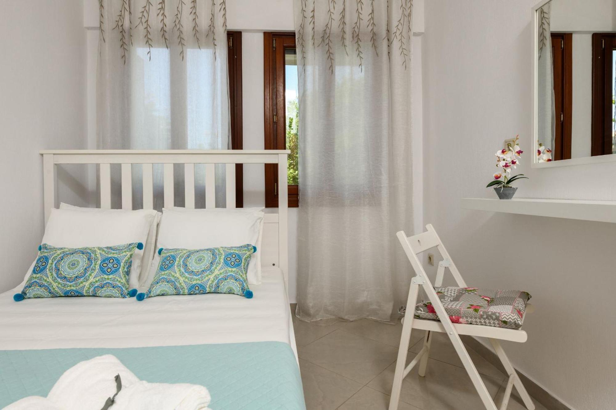 Whitegold Apartments Panagia Panagia  Room photo